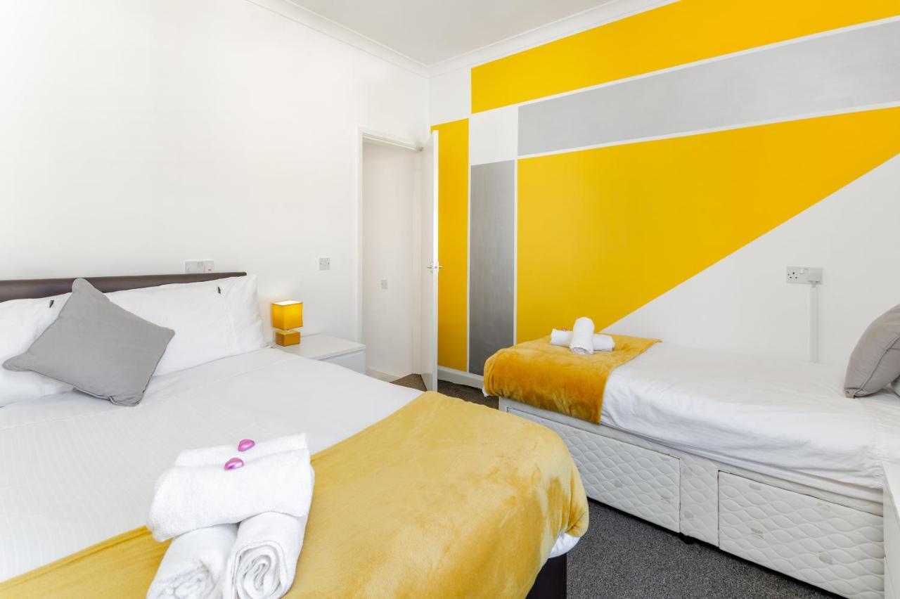 Cosy Anfield Guesthouse - Free Parking ลิเวอร์พูล ภายนอก รูปภาพ
