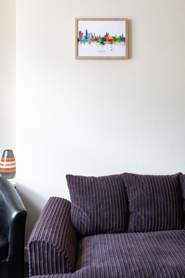 Cosy Anfield Guesthouse - Free Parking ลิเวอร์พูล ภายนอก รูปภาพ