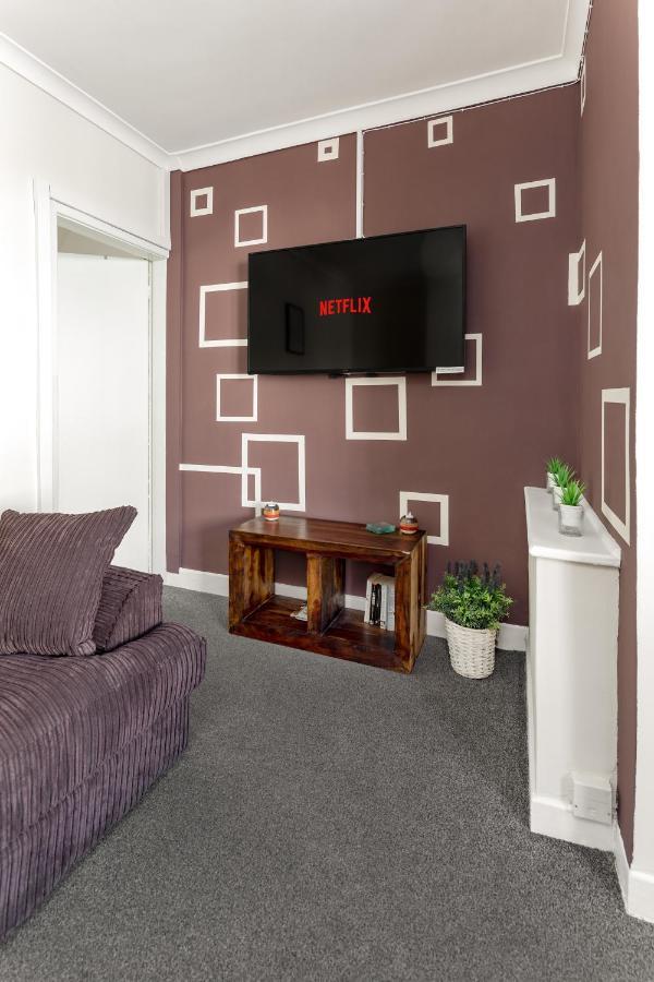 Cosy Anfield Guesthouse - Free Parking ลิเวอร์พูล ภายนอก รูปภาพ