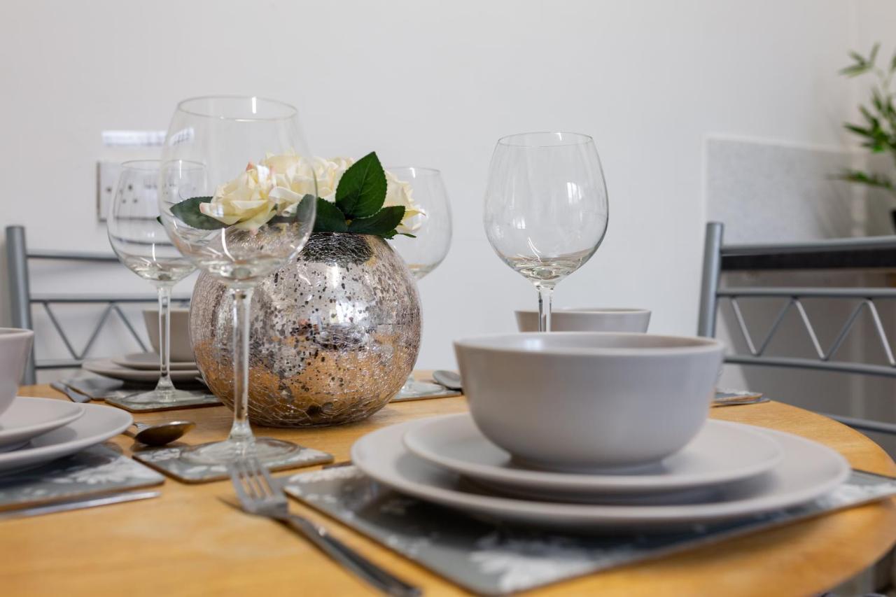 Cosy Anfield Guesthouse - Free Parking ลิเวอร์พูล ภายนอก รูปภาพ