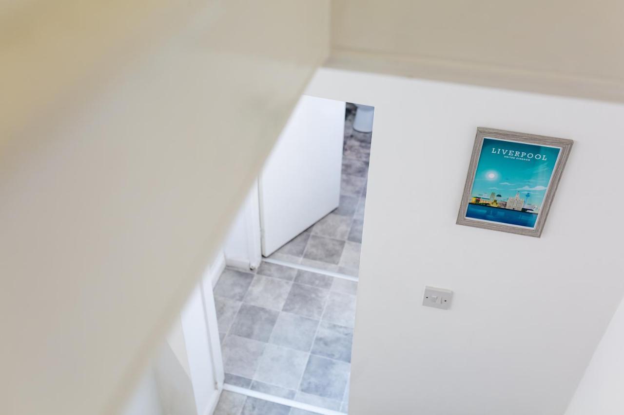Cosy Anfield Guesthouse - Free Parking ลิเวอร์พูล ภายนอก รูปภาพ